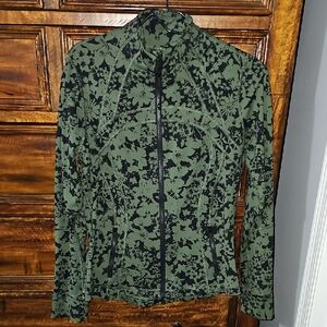 Lululemon Luon Define, Full Length, Green And Black! Sz 10, Excellent Condition!